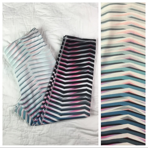 Athleta Pants - Athleta Prism Chaturanga Cropped Legging Sz M